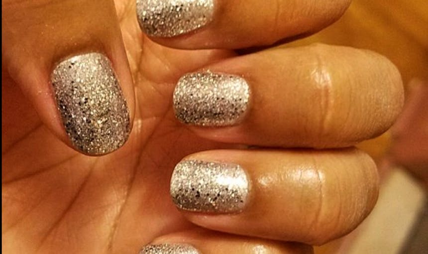Flora Nails